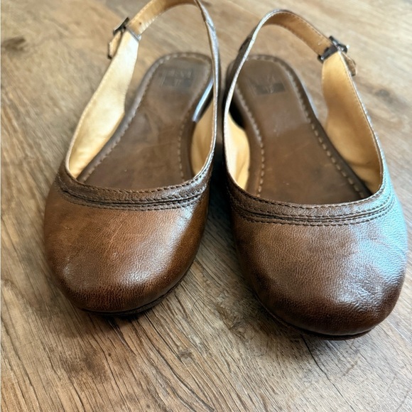 Frye • Sling Back Carson Ballet Flats - Picture 7 of 10